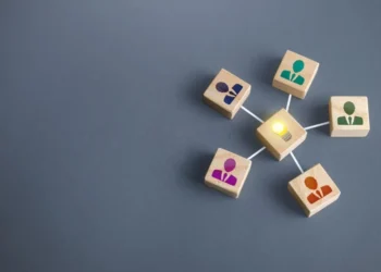 Which ICS Functional Area Sets The Incident Objectives?